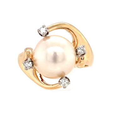 Swirled Pearl & Diamond Ring